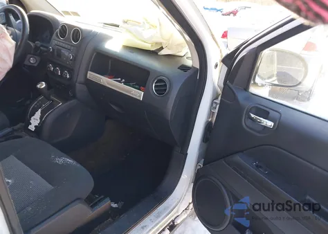 2015 Jeep Compass Sport z USA, uszkodzony, nr VIN 1C4NJDBB2FD151707